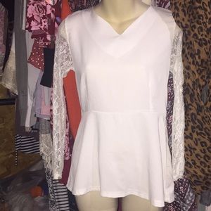 Pleplum lace sleeves blouse